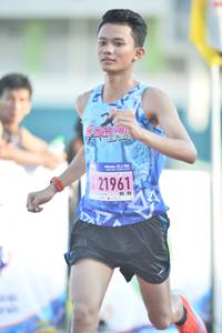 BIB: 21961
                            <button type="button" onclick="openModal(3537185)" class="btn btn-primary btn-sm float-right btn-popup" data-toggle="modal" data-target=".modal-high-quality">
                        <i class="fas fa-shopping-cart"></i> Add to Cart
                    </button>
                                            <button type="button" onclick="isThisMe(3537185, true)" class="btn btn-success btn-sm float-right btn-popup btn-isme hidden" data-toggle="tooltip" data-placement="bottom" title="นี่คือรูปของคุณใช่ไหม คลิกที่นี่เพื่อเอาเข้าอัลบั้ม">
                        <i class="fas fa-plus"></i> Add to album
                    </button>
                    <button type="button" onclick="isThisMe(3537185, false)" class="btn btn-warning btn-sm float-right btn-popup btn-isnotme hidden">
                        <i class="fas fa-ban"></i> Remove from album
                    </button>