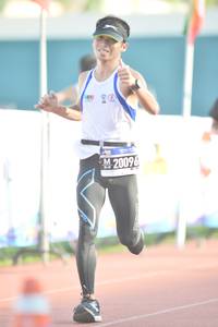 BIB: 20096
                            <button type="button" onclick="openModal(3537712)" class="btn btn-primary btn-sm float-right btn-popup" data-toggle="modal" data-target=".modal-high-quality">
                        <i class="fas fa-shopping-cart"></i> Add to Cart
                    </button>
                                            <button type="button" onclick="isThisMe(3537712, true)" class="btn btn-success btn-sm float-right btn-popup btn-isme hidden" data-toggle="tooltip" data-placement="bottom" title="นี่คือรูปของคุณใช่ไหม คลิกที่นี่เพื่อเอาเข้าอัลบั้ม">
                        <i class="fas fa-plus"></i> Add to album
                    </button>
                    <button type="button" onclick="isThisMe(3537712, false)" class="btn btn-warning btn-sm float-right btn-popup btn-isnotme hidden">
                        <i class="fas fa-ban"></i> Remove from album
                    </button>