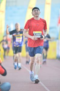 BIB: 1049, 10497
                            <button type="button" onclick="openModal(3537202)" class="btn btn-primary btn-sm float-right btn-popup" data-toggle="modal" data-target=".modal-high-quality">
                        <i class="fas fa-shopping-cart"></i> Add to Cart
                    </button>
                                            <button type="button" onclick="isThisMe(3537202, true)" class="btn btn-success btn-sm float-right btn-popup btn-isme hidden" data-toggle="tooltip" data-placement="bottom" title="นี่คือรูปของคุณใช่ไหม คลิกที่นี่เพื่อเอาเข้าอัลบั้ม">
                        <i class="fas fa-plus"></i> Add to album
                    </button>
                    <button type="button" onclick="isThisMe(3537202, false)" class="btn btn-warning btn-sm float-right btn-popup btn-isnotme hidden">
                        <i class="fas fa-ban"></i> Remove from album
                    </button>