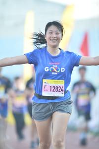 BIB: 12824
                            <button type="button" onclick="openModal(3537549)" class="btn btn-primary btn-sm float-right btn-popup" data-toggle="modal" data-target=".modal-high-quality">
                        <i class="fas fa-shopping-cart"></i> Add to Cart
                    </button>
                                            <button type="button" onclick="isThisMe(3537549, true)" class="btn btn-success btn-sm float-right btn-popup btn-isme hidden" data-toggle="tooltip" data-placement="bottom" title="นี่คือรูปของคุณใช่ไหม คลิกที่นี่เพื่อเอาเข้าอัลบั้ม">
                        <i class="fas fa-plus"></i> Add to album
                    </button>
                    <button type="button" onclick="isThisMe(3537549, false)" class="btn btn-warning btn-sm float-right btn-popup btn-isnotme hidden">
                        <i class="fas fa-ban"></i> Remove from album
                    </button>