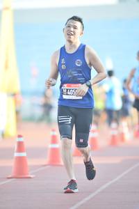 BIB: 40533
                            <button type="button" onclick="openModal(3537568)" class="btn btn-primary btn-sm float-right btn-popup" data-toggle="modal" data-target=".modal-high-quality">
                        <i class="fas fa-shopping-cart"></i> Add to Cart
                    </button>
                                            <button type="button" onclick="isThisMe(3537568, true)" class="btn btn-success btn-sm float-right btn-popup btn-isme hidden" data-toggle="tooltip" data-placement="bottom" title="นี่คือรูปของคุณใช่ไหม คลิกที่นี่เพื่อเอาเข้าอัลบั้ม">
                        <i class="fas fa-plus"></i> Add to album
                    </button>
                    <button type="button" onclick="isThisMe(3537568, false)" class="btn btn-warning btn-sm float-right btn-popup btn-isnotme hidden">
                        <i class="fas fa-ban"></i> Remove from album
                    </button>