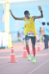 BIB: 40643
                            <button type="button" onclick="openModal(3537348)" class="btn btn-primary btn-sm float-right btn-popup" data-toggle="modal" data-target=".modal-high-quality">
                        <i class="fas fa-shopping-cart"></i> Add to Cart
                    </button>
                                            <button type="button" onclick="isThisMe(3537348, true)" class="btn btn-success btn-sm float-right btn-popup btn-isme hidden" data-toggle="tooltip" data-placement="bottom" title="นี่คือรูปของคุณใช่ไหม คลิกที่นี่เพื่อเอาเข้าอัลบั้ม">
                        <i class="fas fa-plus"></i> Add to album
                    </button>
                    <button type="button" onclick="isThisMe(3537348, false)" class="btn btn-warning btn-sm float-right btn-popup btn-isnotme hidden">
                        <i class="fas fa-ban"></i> Remove from album
                    </button>