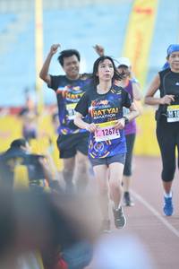 BIB: 126, 12672
                            <button type="button" onclick="openModal(3536974)" class="btn btn-primary btn-sm float-right btn-popup" data-toggle="modal" data-target=".modal-high-quality">
                        <i class="fas fa-shopping-cart"></i> Add to Cart
                    </button>
                                            <button type="button" onclick="isThisMe(3536974, true)" class="btn btn-success btn-sm float-right btn-popup btn-isme hidden" data-toggle="tooltip" data-placement="bottom" title="นี่คือรูปของคุณใช่ไหม คลิกที่นี่เพื่อเอาเข้าอัลบั้ม">
                        <i class="fas fa-plus"></i> Add to album
                    </button>
                    <button type="button" onclick="isThisMe(3536974, false)" class="btn btn-warning btn-sm float-right btn-popup btn-isnotme hidden">
                        <i class="fas fa-ban"></i> Remove from album
                    </button>