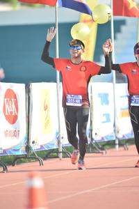 BIB: 215
                            <button type="button" onclick="openModal(3539352)" class="btn btn-primary btn-sm float-right btn-popup" data-toggle="modal" data-target=".modal-high-quality">
                        <i class="fas fa-shopping-cart"></i> Add to Cart
                    </button>
                                            <button type="button" onclick="isThisMe(3539352, true)" class="btn btn-success btn-sm float-right btn-popup btn-isme hidden" data-toggle="tooltip" data-placement="bottom" title="นี่คือรูปของคุณใช่ไหม คลิกที่นี่เพื่อเอาเข้าอัลบั้ม">
                        <i class="fas fa-plus"></i> Add to album
                    </button>
                    <button type="button" onclick="isThisMe(3539352, false)" class="btn btn-warning btn-sm float-right btn-popup btn-isnotme hidden">
                        <i class="fas fa-ban"></i> Remove from album
                    </button>