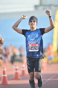 BIB: 40250
                            <button type="button" onclick="openModal(3538505)" class="btn btn-primary btn-sm float-right btn-popup" data-toggle="modal" data-target=".modal-high-quality">
                        <i class="fas fa-shopping-cart"></i> Add to Cart
                    </button>
                                            <button type="button" onclick="isThisMe(3538505, true)" class="btn btn-success btn-sm float-right btn-popup btn-isme hidden" data-toggle="tooltip" data-placement="bottom" title="นี่คือรูปของคุณใช่ไหม คลิกที่นี่เพื่อเอาเข้าอัลบั้ม">
                        <i class="fas fa-plus"></i> Add to album
                    </button>
                    <button type="button" onclick="isThisMe(3538505, false)" class="btn btn-warning btn-sm float-right btn-popup btn-isnotme hidden">
                        <i class="fas fa-ban"></i> Remove from album
                    </button>