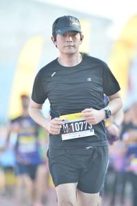 BIB: 10773
                            <button type="button" onclick="openModal(3538318)" class="btn btn-primary btn-sm float-right btn-popup" data-toggle="modal" data-target=".modal-high-quality">
                        <i class="fas fa-shopping-cart"></i> Add to Cart
                    </button>
                                            <button type="button" onclick="isThisMe(3538318, true)" class="btn btn-success btn-sm float-right btn-popup btn-isme hidden" data-toggle="tooltip" data-placement="bottom" title="นี่คือรูปของคุณใช่ไหม คลิกที่นี่เพื่อเอาเข้าอัลบั้ม">
                        <i class="fas fa-plus"></i> Add to album
                    </button>
                    <button type="button" onclick="isThisMe(3538318, false)" class="btn btn-warning btn-sm float-right btn-popup btn-isnotme hidden">
                        <i class="fas fa-ban"></i> Remove from album
                    </button>