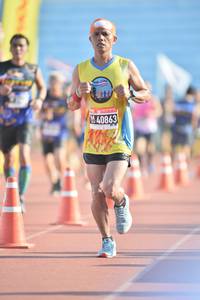 BIB: 40863
                            <button type="button" onclick="openModal(3539294)" class="btn btn-primary btn-sm float-right btn-popup" data-toggle="modal" data-target=".modal-high-quality">
                        <i class="fas fa-shopping-cart"></i> Add to Cart
                    </button>
                                            <button type="button" onclick="isThisMe(3539294, true)" class="btn btn-success btn-sm float-right btn-popup btn-isme hidden" data-toggle="tooltip" data-placement="bottom" title="นี่คือรูปของคุณใช่ไหม คลิกที่นี่เพื่อเอาเข้าอัลบั้ม">
                        <i class="fas fa-plus"></i> Add to album
                    </button>
                    <button type="button" onclick="isThisMe(3539294, false)" class="btn btn-warning btn-sm float-right btn-popup btn-isnotme hidden">
                        <i class="fas fa-ban"></i> Remove from album
                    </button>