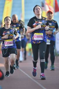 BIB: 201, 11643, 11776
                            <button type="button" onclick="openModal(3538847)" class="btn btn-primary btn-sm float-right btn-popup" data-toggle="modal" data-target=".modal-high-quality">
                        <i class="fas fa-shopping-cart"></i> Add to Cart
                    </button>
                                            <button type="button" onclick="isThisMe(3538847, true)" class="btn btn-success btn-sm float-right btn-popup btn-isme hidden" data-toggle="tooltip" data-placement="bottom" title="นี่คือรูปของคุณใช่ไหม คลิกที่นี่เพื่อเอาเข้าอัลบั้ม">
                        <i class="fas fa-plus"></i> Add to album
                    </button>
                    <button type="button" onclick="isThisMe(3538847, false)" class="btn btn-warning btn-sm float-right btn-popup btn-isnotme hidden">
                        <i class="fas fa-ban"></i> Remove from album
                    </button>