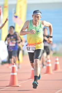 BIB: 40198
                            <button type="button" onclick="openModal(3541686)" class="btn btn-primary btn-sm float-right btn-popup" data-toggle="modal" data-target=".modal-high-quality">
                        <i class="fas fa-shopping-cart"></i> Add to Cart
                    </button>
                                            <button type="button" onclick="isThisMe(3541686, true)" class="btn btn-success btn-sm float-right btn-popup btn-isme hidden" data-toggle="tooltip" data-placement="bottom" title="นี่คือรูปของคุณใช่ไหม คลิกที่นี่เพื่อเอาเข้าอัลบั้ม">
                        <i class="fas fa-plus"></i> Add to album
                    </button>
                    <button type="button" onclick="isThisMe(3541686, false)" class="btn btn-warning btn-sm float-right btn-popup btn-isnotme hidden">
                        <i class="fas fa-ban"></i> Remove from album
                    </button>