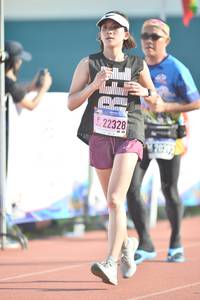 BIB: 22328
                            <button type="button" onclick="openModal(3540966)" class="btn btn-primary btn-sm float-right btn-popup" data-toggle="modal" data-target=".modal-high-quality">
                        <i class="fas fa-shopping-cart"></i> Add to Cart
                    </button>
                                            <button type="button" onclick="isThisMe(3540966, true)" class="btn btn-success btn-sm float-right btn-popup btn-isme hidden" data-toggle="tooltip" data-placement="bottom" title="นี่คือรูปของคุณใช่ไหม คลิกที่นี่เพื่อเอาเข้าอัลบั้ม">
                        <i class="fas fa-plus"></i> Add to album
                    </button>
                    <button type="button" onclick="isThisMe(3540966, false)" class="btn btn-warning btn-sm float-right btn-popup btn-isnotme hidden">
                        <i class="fas fa-ban"></i> Remove from album
                    </button>