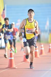 BIB: 409, 40971
                            <button type="button" onclick="openModal(3541115)" class="btn btn-primary btn-sm float-right btn-popup" data-toggle="modal" data-target=".modal-high-quality">
                        <i class="fas fa-shopping-cart"></i> Add to Cart
                    </button>
                                            <button type="button" onclick="isThisMe(3541115, true)" class="btn btn-success btn-sm float-right btn-popup btn-isme hidden" data-toggle="tooltip" data-placement="bottom" title="นี่คือรูปของคุณใช่ไหม คลิกที่นี่เพื่อเอาเข้าอัลบั้ม">
                        <i class="fas fa-plus"></i> Add to album
                    </button>
                    <button type="button" onclick="isThisMe(3541115, false)" class="btn btn-warning btn-sm float-right btn-popup btn-isnotme hidden">
                        <i class="fas fa-ban"></i> Remove from album
                    </button>