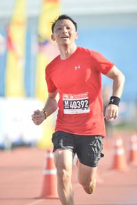 BIB: 40392
                            <button type="button" onclick="openModal(3540788)" class="btn btn-primary btn-sm float-right btn-popup" data-toggle="modal" data-target=".modal-high-quality">
                        <i class="fas fa-shopping-cart"></i> Add to Cart
                    </button>
                                            <button type="button" onclick="isThisMe(3540788, true)" class="btn btn-success btn-sm float-right btn-popup btn-isme hidden" data-toggle="tooltip" data-placement="bottom" title="นี่คือรูปของคุณใช่ไหม คลิกที่นี่เพื่อเอาเข้าอัลบั้ม">
                        <i class="fas fa-plus"></i> Add to album
                    </button>
                    <button type="button" onclick="isThisMe(3540788, false)" class="btn btn-warning btn-sm float-right btn-popup btn-isnotme hidden">
                        <i class="fas fa-ban"></i> Remove from album
                    </button>