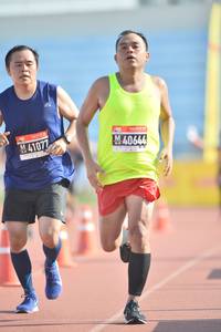 BIB: 40644, 41077
                            <button type="button" onclick="openModal(3541952)" class="btn btn-primary btn-sm float-right btn-popup" data-toggle="modal" data-target=".modal-high-quality">
                        <i class="fas fa-shopping-cart"></i> Add to Cart
                    </button>
                                            <button type="button" onclick="isThisMe(3541952, true)" class="btn btn-success btn-sm float-right btn-popup btn-isme hidden" data-toggle="tooltip" data-placement="bottom" title="นี่คือรูปของคุณใช่ไหม คลิกที่นี่เพื่อเอาเข้าอัลบั้ม">
                        <i class="fas fa-plus"></i> Add to album
                    </button>
                    <button type="button" onclick="isThisMe(3541952, false)" class="btn btn-warning btn-sm float-right btn-popup btn-isnotme hidden">
                        <i class="fas fa-ban"></i> Remove from album
                    </button>