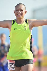 BIB: 0454, 40454
                            <button type="button" onclick="openModal(3542781)" class="btn btn-primary btn-sm float-right btn-popup" data-toggle="modal" data-target=".modal-high-quality">
                        <i class="fas fa-shopping-cart"></i> Add to Cart
                    </button>
                                            <button type="button" onclick="isThisMe(3542781, true)" class="btn btn-success btn-sm float-right btn-popup btn-isme hidden" data-toggle="tooltip" data-placement="bottom" title="นี่คือรูปของคุณใช่ไหม คลิกที่นี่เพื่อเอาเข้าอัลบั้ม">
                        <i class="fas fa-plus"></i> Add to album
                    </button>
                    <button type="button" onclick="isThisMe(3542781, false)" class="btn btn-warning btn-sm float-right btn-popup btn-isnotme hidden">
                        <i class="fas fa-ban"></i> Remove from album
                    </button>