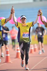 BIB: 500
                            <button type="button" onclick="openModal(3543816)" class="btn btn-primary btn-sm float-right btn-popup" data-toggle="modal" data-target=".modal-high-quality">
                        <i class="fas fa-shopping-cart"></i> Add to Cart
                    </button>
                                            <button type="button" onclick="isThisMe(3543816, true)" class="btn btn-success btn-sm float-right btn-popup btn-isme hidden" data-toggle="tooltip" data-placement="bottom" title="นี่คือรูปของคุณใช่ไหม คลิกที่นี่เพื่อเอาเข้าอัลบั้ม">
                        <i class="fas fa-plus"></i> Add to album
                    </button>
                    <button type="button" onclick="isThisMe(3543816, false)" class="btn btn-warning btn-sm float-right btn-popup btn-isnotme hidden">
                        <i class="fas fa-ban"></i> Remove from album
                    </button>