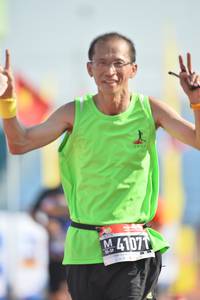 BIB: 4107, 41071
                            <button type="button" onclick="openModal(3543688)" class="btn btn-primary btn-sm float-right btn-popup" data-toggle="modal" data-target=".modal-high-quality">
                        <i class="fas fa-shopping-cart"></i> Add to Cart
                    </button>
                                            <button type="button" onclick="isThisMe(3543688, true)" class="btn btn-success btn-sm float-right btn-popup btn-isme hidden" data-toggle="tooltip" data-placement="bottom" title="นี่คือรูปของคุณใช่ไหม คลิกที่นี่เพื่อเอาเข้าอัลบั้ม">
                        <i class="fas fa-plus"></i> Add to album
                    </button>
                    <button type="button" onclick="isThisMe(3543688, false)" class="btn btn-warning btn-sm float-right btn-popup btn-isnotme hidden">
                        <i class="fas fa-ban"></i> Remove from album
                    </button>