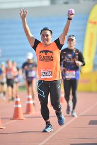 BIB: 40304
                            <button type="button" onclick="openModal(3543182)" class="btn btn-primary btn-sm float-right btn-popup" data-toggle="modal" data-target=".modal-high-quality">
                        <i class="fas fa-shopping-cart"></i> Add to Cart
                    </button>
                                            <button type="button" onclick="isThisMe(3543182, true)" class="btn btn-success btn-sm float-right btn-popup btn-isme hidden" data-toggle="tooltip" data-placement="bottom" title="นี่คือรูปของคุณใช่ไหม คลิกที่นี่เพื่อเอาเข้าอัลบั้ม">
                        <i class="fas fa-plus"></i> Add to album
                    </button>
                    <button type="button" onclick="isThisMe(3543182, false)" class="btn btn-warning btn-sm float-right btn-popup btn-isnotme hidden">
                        <i class="fas fa-ban"></i> Remove from album
                    </button>