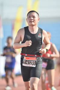 BIB: 41201
                            <button type="button" onclick="openModal(3542970)" class="btn btn-primary btn-sm float-right btn-popup" data-toggle="modal" data-target=".modal-high-quality">
                        <i class="fas fa-shopping-cart"></i> Add to Cart
                    </button>
                                            <button type="button" onclick="isThisMe(3542970, true)" class="btn btn-success btn-sm float-right btn-popup btn-isme hidden" data-toggle="tooltip" data-placement="bottom" title="นี่คือรูปของคุณใช่ไหม คลิกที่นี่เพื่อเอาเข้าอัลบั้ม">
                        <i class="fas fa-plus"></i> Add to album
                    </button>
                    <button type="button" onclick="isThisMe(3542970, false)" class="btn btn-warning btn-sm float-right btn-popup btn-isnotme hidden">
                        <i class="fas fa-ban"></i> Remove from album
                    </button>