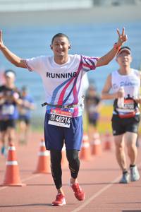 BIB: 40214
                            <button type="button" onclick="openModal(3543418)" class="btn btn-primary btn-sm float-right btn-popup" data-toggle="modal" data-target=".modal-high-quality">
                        <i class="fas fa-shopping-cart"></i> Add to Cart
                    </button>
                                            <button type="button" onclick="isThisMe(3543418, true)" class="btn btn-success btn-sm float-right btn-popup btn-isme hidden" data-toggle="tooltip" data-placement="bottom" title="นี่คือรูปของคุณใช่ไหม คลิกที่นี่เพื่อเอาเข้าอัลบั้ม">
                        <i class="fas fa-plus"></i> Add to album
                    </button>
                    <button type="button" onclick="isThisMe(3543418, false)" class="btn btn-warning btn-sm float-right btn-popup btn-isnotme hidden">
                        <i class="fas fa-ban"></i> Remove from album
                    </button>