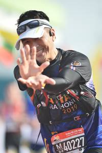 BIB: 2019, 42195, 40227
                            <button type="button" onclick="openModal(3543200)" class="btn btn-primary btn-sm float-right btn-popup" data-toggle="modal" data-target=".modal-high-quality">
                        <i class="fas fa-shopping-cart"></i> Add to Cart
                    </button>
                                            <button type="button" onclick="isThisMe(3543200, true)" class="btn btn-success btn-sm float-right btn-popup btn-isme hidden" data-toggle="tooltip" data-placement="bottom" title="นี่คือรูปของคุณใช่ไหม คลิกที่นี่เพื่อเอาเข้าอัลบั้ม">
                        <i class="fas fa-plus"></i> Add to album
                    </button>
                    <button type="button" onclick="isThisMe(3543200, false)" class="btn btn-warning btn-sm float-right btn-popup btn-isnotme hidden">
                        <i class="fas fa-ban"></i> Remove from album
                    </button>