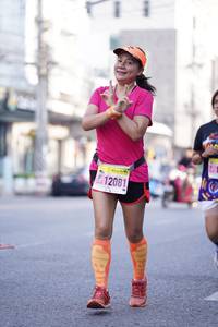 BIB: 12081
                            <button type="button" onclick="openModal(3659129)" class="btn btn-primary btn-sm float-right btn-popup" data-toggle="modal" data-target=".modal-high-quality">
                        <i class="fas fa-shopping-cart"></i> Add to Cart
                    </button>
                                            <button type="button" onclick="isThisMe(3659129, true)" class="btn btn-success btn-sm float-right btn-popup btn-isme hidden" data-toggle="tooltip" data-placement="bottom" title="นี่คือรูปของคุณใช่ไหม คลิกที่นี่เพื่อเอาเข้าอัลบั้ม">
                        <i class="fas fa-plus"></i> Add to album
                    </button>
                    <button type="button" onclick="isThisMe(3659129, false)" class="btn btn-warning btn-sm float-right btn-popup btn-isnotme hidden">
                        <i class="fas fa-ban"></i> Remove from album
                    </button>