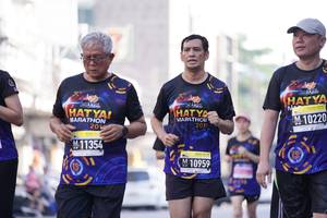 BIB: 201, 410220, 11354, 10959
                            <button type="button" onclick="openModal(3671009)" class="btn btn-primary btn-sm float-right btn-popup" data-toggle="modal" data-target=".modal-high-quality">
                        <i class="fas fa-shopping-cart"></i> Add to Cart
                    </button>
                                            <button type="button" onclick="isThisMe(3671009, true)" class="btn btn-success btn-sm float-right btn-popup btn-isme hidden" data-toggle="tooltip" data-placement="bottom" title="นี่คือรูปของคุณใช่ไหม คลิกที่นี่เพื่อเอาเข้าอัลบั้ม">
                        <i class="fas fa-plus"></i> Add to album
                    </button>
                    <button type="button" onclick="isThisMe(3671009, false)" class="btn btn-warning btn-sm float-right btn-popup btn-isnotme hidden">
                        <i class="fas fa-ban"></i> Remove from album
                    </button>