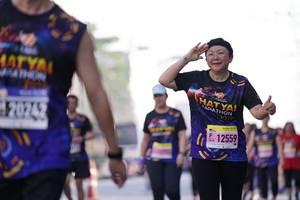 BIB: 12559
                            <button type="button" onclick="openModal(3671245)" class="btn btn-primary btn-sm float-right btn-popup" data-toggle="modal" data-target=".modal-high-quality">
                        <i class="fas fa-shopping-cart"></i> Add to Cart
                    </button>
                                            <button type="button" onclick="isThisMe(3671245, true)" class="btn btn-success btn-sm float-right btn-popup btn-isme hidden" data-toggle="tooltip" data-placement="bottom" title="นี่คือรูปของคุณใช่ไหม คลิกที่นี่เพื่อเอาเข้าอัลบั้ม">
                        <i class="fas fa-plus"></i> Add to album
                    </button>
                    <button type="button" onclick="isThisMe(3671245, false)" class="btn btn-warning btn-sm float-right btn-popup btn-isnotme hidden">
                        <i class="fas fa-ban"></i> Remove from album
                    </button>