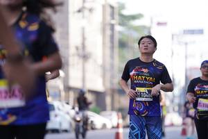 BIB: 1040, 116
                            <button type="button" onclick="openModal(3671625)" class="btn btn-primary btn-sm float-right btn-popup" data-toggle="modal" data-target=".modal-high-quality">
                        <i class="fas fa-shopping-cart"></i> Add to Cart
                    </button>
                                            <button type="button" onclick="isThisMe(3671625, true)" class="btn btn-success btn-sm float-right btn-popup btn-isme hidden" data-toggle="tooltip" data-placement="bottom" title="นี่คือรูปของคุณใช่ไหม คลิกที่นี่เพื่อเอาเข้าอัลบั้ม">
                        <i class="fas fa-plus"></i> Add to album
                    </button>
                    <button type="button" onclick="isThisMe(3671625, false)" class="btn btn-warning btn-sm float-right btn-popup btn-isnotme hidden">
                        <i class="fas fa-ban"></i> Remove from album
                    </button>