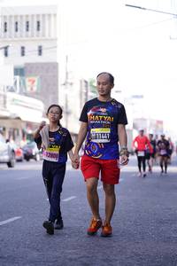 BIB: 11441, 12808
                            <button type="button" onclick="openModal(3596027)" class="btn btn-primary btn-sm float-right btn-popup" data-toggle="modal" data-target=".modal-high-quality">
                        <i class="fas fa-shopping-cart"></i> Add to Cart
                    </button>
                                            <button type="button" onclick="isThisMe(3596027, true)" class="btn btn-success btn-sm float-right btn-popup btn-isme hidden" data-toggle="tooltip" data-placement="bottom" title="นี่คือรูปของคุณใช่ไหม คลิกที่นี่เพื่อเอาเข้าอัลบั้ม">
                        <i class="fas fa-plus"></i> Add to album
                    </button>
                    <button type="button" onclick="isThisMe(3596027, false)" class="btn btn-warning btn-sm float-right btn-popup btn-isnotme hidden">
                        <i class="fas fa-ban"></i> Remove from album
                    </button>