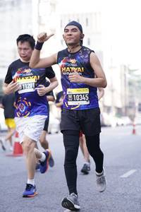 BIB: 10345
                            <button type="button" onclick="openModal(3659534)" class="btn btn-primary btn-sm float-right btn-popup" data-toggle="modal" data-target=".modal-high-quality">
                        <i class="fas fa-shopping-cart"></i> Add to Cart
                    </button>
                                            <button type="button" onclick="isThisMe(3659534, true)" class="btn btn-success btn-sm float-right btn-popup btn-isme hidden" data-toggle="tooltip" data-placement="bottom" title="นี่คือรูปของคุณใช่ไหม คลิกที่นี่เพื่อเอาเข้าอัลบั้ม">
                        <i class="fas fa-plus"></i> Add to album
                    </button>
                    <button type="button" onclick="isThisMe(3659534, false)" class="btn btn-warning btn-sm float-right btn-popup btn-isnotme hidden">
                        <i class="fas fa-ban"></i> Remove from album
                    </button>