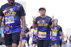 BIB: 20613, 2019, 12431
                            <button type="button" onclick="openModal(3672768)" class="btn btn-primary btn-sm float-right btn-popup" data-toggle="modal" data-target=".modal-high-quality">
                        <i class="fas fa-shopping-cart"></i> Add to Cart
                    </button>
                                            <button type="button" onclick="isThisMe(3672768, true)" class="btn btn-success btn-sm float-right btn-popup btn-isme hidden" data-toggle="tooltip" data-placement="bottom" title="นี่คือรูปของคุณใช่ไหม คลิกที่นี่เพื่อเอาเข้าอัลบั้ม">
                        <i class="fas fa-plus"></i> Add to album
                    </button>
                    <button type="button" onclick="isThisMe(3672768, false)" class="btn btn-warning btn-sm float-right btn-popup btn-isnotme hidden">
                        <i class="fas fa-ban"></i> Remove from album
                    </button>