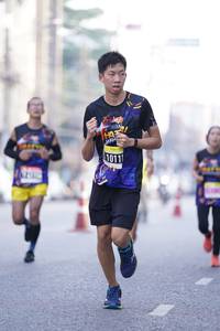 BIB: 0111
                            <button type="button" onclick="openModal(3631518)" class="btn btn-primary btn-sm float-right btn-popup" data-toggle="modal" data-target=".modal-high-quality">
                        <i class="fas fa-shopping-cart"></i> Add to Cart
                    </button>
                                            <button type="button" onclick="isThisMe(3631518, true)" class="btn btn-success btn-sm float-right btn-popup btn-isme hidden" data-toggle="tooltip" data-placement="bottom" title="นี่คือรูปของคุณใช่ไหม คลิกที่นี่เพื่อเอาเข้าอัลบั้ม">
                        <i class="fas fa-plus"></i> Add to album
                    </button>
                    <button type="button" onclick="isThisMe(3631518, false)" class="btn btn-warning btn-sm float-right btn-popup btn-isnotme hidden">
                        <i class="fas fa-ban"></i> Remove from album
                    </button>