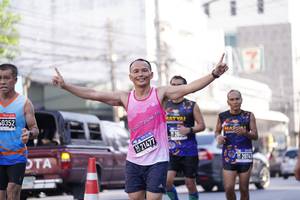 BIB: 0352, 
                            <button type="button" onclick="openModal(3674936)" class="btn btn-primary btn-sm float-right btn-popup" data-toggle="modal" data-target=".modal-high-quality">
                        <i class="fas fa-shopping-cart"></i> Add to Cart
                    </button>
                                            <button type="button" onclick="isThisMe(3674936, true)" class="btn btn-success btn-sm float-right btn-popup btn-isme hidden" data-toggle="tooltip" data-placement="bottom" title="นี่คือรูปของคุณใช่ไหม คลิกที่นี่เพื่อเอาเข้าอัลบั้ม">
                        <i class="fas fa-plus"></i> Add to album
                    </button>
                    <button type="button" onclick="isThisMe(3674936, false)" class="btn btn-warning btn-sm float-right btn-popup btn-isnotme hidden">
                        <i class="fas fa-ban"></i> Remove from album
                    </button>