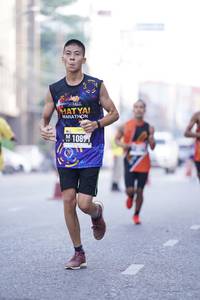 BIB: 108
                            <button type="button" onclick="openModal(3631109)" class="btn btn-primary btn-sm float-right btn-popup" data-toggle="modal" data-target=".modal-high-quality">
                        <i class="fas fa-shopping-cart"></i> Add to Cart
                    </button>
                                            <button type="button" onclick="isThisMe(3631109, true)" class="btn btn-success btn-sm float-right btn-popup btn-isme hidden" data-toggle="tooltip" data-placement="bottom" title="นี่คือรูปของคุณใช่ไหม คลิกที่นี่เพื่อเอาเข้าอัลบั้ม">
                        <i class="fas fa-plus"></i> Add to album
                    </button>
                    <button type="button" onclick="isThisMe(3631109, false)" class="btn btn-warning btn-sm float-right btn-popup btn-isnotme hidden">
                        <i class="fas fa-ban"></i> Remove from album
                    </button>