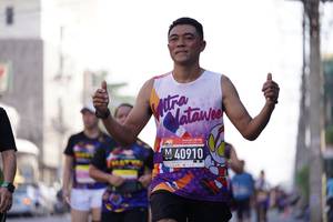 BIB: 40910
                            <button type="button" onclick="openModal(3676919)" class="btn btn-primary btn-sm float-right btn-popup" data-toggle="modal" data-target=".modal-high-quality">
                        <i class="fas fa-shopping-cart"></i> Add to Cart
                    </button>
                                            <button type="button" onclick="isThisMe(3676919, true)" class="btn btn-success btn-sm float-right btn-popup btn-isme hidden" data-toggle="tooltip" data-placement="bottom" title="นี่คือรูปของคุณใช่ไหม คลิกที่นี่เพื่อเอาเข้าอัลบั้ม">
                        <i class="fas fa-plus"></i> Add to album
                    </button>
                    <button type="button" onclick="isThisMe(3676919, false)" class="btn btn-warning btn-sm float-right btn-popup btn-isnotme hidden">
                        <i class="fas fa-ban"></i> Remove from album
                    </button>