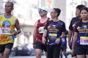 BIB: 1031, 40427, 123
                            <button type="button" onclick="openModal(3672235)" class="btn btn-primary btn-sm float-right btn-popup" data-toggle="modal" data-target=".modal-high-quality">
                        <i class="fas fa-shopping-cart"></i> Add to Cart
                    </button>
                                            <button type="button" onclick="isThisMe(3672235, true)" class="btn btn-success btn-sm float-right btn-popup btn-isme hidden" data-toggle="tooltip" data-placement="bottom" title="นี่คือรูปของคุณใช่ไหม คลิกที่นี่เพื่อเอาเข้าอัลบั้ม">
                        <i class="fas fa-plus"></i> Add to album
                    </button>
                    <button type="button" onclick="isThisMe(3672235, false)" class="btn btn-warning btn-sm float-right btn-popup btn-isnotme hidden">
                        <i class="fas fa-ban"></i> Remove from album
                    </button>