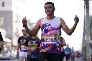 BIB: 40910
                            <button type="button" onclick="openModal(3676979)" class="btn btn-primary btn-sm float-right btn-popup" data-toggle="modal" data-target=".modal-high-quality">
                        <i class="fas fa-shopping-cart"></i> Add to Cart
                    </button>
                                            <button type="button" onclick="isThisMe(3676979, true)" class="btn btn-success btn-sm float-right btn-popup btn-isme hidden" data-toggle="tooltip" data-placement="bottom" title="นี่คือรูปของคุณใช่ไหม คลิกที่นี่เพื่อเอาเข้าอัลบั้ม">
                        <i class="fas fa-plus"></i> Add to album
                    </button>
                    <button type="button" onclick="isThisMe(3676979, false)" class="btn btn-warning btn-sm float-right btn-popup btn-isnotme hidden">
                        <i class="fas fa-ban"></i> Remove from album
                    </button>