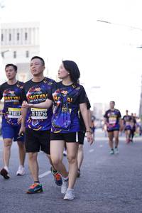 BIB: 810512, 10755
                            <button type="button" onclick="openModal(3579394)" class="btn btn-primary btn-sm float-right btn-popup" data-toggle="modal" data-target=".modal-high-quality">
                        <i class="fas fa-shopping-cart"></i> Add to Cart
                    </button>
                                            <button type="button" onclick="isThisMe(3579394, true)" class="btn btn-success btn-sm float-right btn-popup btn-isme hidden" data-toggle="tooltip" data-placement="bottom" title="นี่คือรูปของคุณใช่ไหม คลิกที่นี่เพื่อเอาเข้าอัลบั้ม">
                        <i class="fas fa-plus"></i> Add to album
                    </button>
                    <button type="button" onclick="isThisMe(3579394, false)" class="btn btn-warning btn-sm float-right btn-popup btn-isnotme hidden">
                        <i class="fas fa-ban"></i> Remove from album
                    </button>