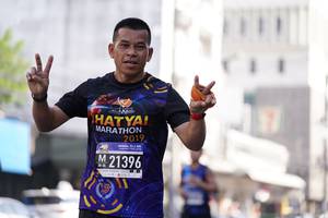 BIB: 2019, 21396
                            <button type="button" onclick="openModal(3678914)" class="btn btn-primary btn-sm float-right btn-popup" data-toggle="modal" data-target=".modal-high-quality">
                        <i class="fas fa-shopping-cart"></i> Add to Cart
                    </button>
                                            <button type="button" onclick="isThisMe(3678914, true)" class="btn btn-success btn-sm float-right btn-popup btn-isme hidden" data-toggle="tooltip" data-placement="bottom" title="นี่คือรูปของคุณใช่ไหม คลิกที่นี่เพื่อเอาเข้าอัลบั้ม">
                        <i class="fas fa-plus"></i> Add to album
                    </button>
                    <button type="button" onclick="isThisMe(3678914, false)" class="btn btn-warning btn-sm float-right btn-popup btn-isnotme hidden">
                        <i class="fas fa-ban"></i> Remove from album
                    </button>