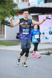 BIB: 21674
                            <button type="button" onclick="openModal(3579694)" class="btn btn-primary btn-sm float-right btn-popup" data-toggle="modal" data-target=".modal-high-quality">
                        <i class="fas fa-shopping-cart"></i> Add to Cart
                    </button>
                                            <button type="button" onclick="isThisMe(3579694, true)" class="btn btn-success btn-sm float-right btn-popup btn-isme hidden" data-toggle="tooltip" data-placement="bottom" title="นี่คือรูปของคุณใช่ไหม คลิกที่นี่เพื่อเอาเข้าอัลบั้ม">
                        <i class="fas fa-plus"></i> Add to album
                    </button>
                    <button type="button" onclick="isThisMe(3579694, false)" class="btn btn-warning btn-sm float-right btn-popup btn-isnotme hidden">
                        <i class="fas fa-ban"></i> Remove from album
                    </button>