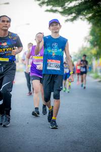 BIB: 201, 12219, 40777
                            <button type="button" onclick="openModal(3815305)" class="btn btn-primary btn-sm float-right btn-popup" data-toggle="modal" data-target=".modal-high-quality">
                        <i class="fas fa-shopping-cart"></i> Add to Cart
                    </button>
                                            <button type="button" onclick="isThisMe(3815305, true)" class="btn btn-success btn-sm float-right btn-popup btn-isme hidden" data-toggle="tooltip" data-placement="bottom" title="นี่คือรูปของคุณใช่ไหม คลิกที่นี่เพื่อเอาเข้าอัลบั้ม">
                        <i class="fas fa-plus"></i> Add to album
                    </button>
                    <button type="button" onclick="isThisMe(3815305, false)" class="btn btn-warning btn-sm float-right btn-popup btn-isnotme hidden">
                        <i class="fas fa-ban"></i> Remove from album
                    </button>