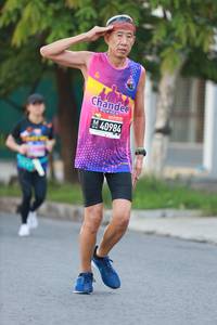 BIB: 40984
                            <button type="button" onclick="openModal(3582379)" class="btn btn-primary btn-sm float-right btn-popup" data-toggle="modal" data-target=".modal-high-quality">
                        <i class="fas fa-shopping-cart"></i> Add to Cart
                    </button>
                                            <button type="button" onclick="isThisMe(3582379, true)" class="btn btn-success btn-sm float-right btn-popup btn-isme hidden" data-toggle="tooltip" data-placement="bottom" title="นี่คือรูปของคุณใช่ไหม คลิกที่นี่เพื่อเอาเข้าอัลบั้ม">
                        <i class="fas fa-plus"></i> Add to album
                    </button>
                    <button type="button" onclick="isThisMe(3582379, false)" class="btn btn-warning btn-sm float-right btn-popup btn-isnotme hidden">
                        <i class="fas fa-ban"></i> Remove from album
                    </button>