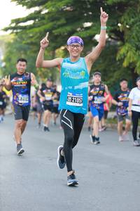 BIB: 2105
                            <button type="button" onclick="openModal(3578893)" class="btn btn-primary btn-sm float-right btn-popup" data-toggle="modal" data-target=".modal-high-quality">
                        <i class="fas fa-shopping-cart"></i> Add to Cart
                    </button>
                                            <button type="button" onclick="isThisMe(3578893, true)" class="btn btn-success btn-sm float-right btn-popup btn-isme hidden" data-toggle="tooltip" data-placement="bottom" title="นี่คือรูปของคุณใช่ไหม คลิกที่นี่เพื่อเอาเข้าอัลบั้ม">
                        <i class="fas fa-plus"></i> Add to album
                    </button>
                    <button type="button" onclick="isThisMe(3578893, false)" class="btn btn-warning btn-sm float-right btn-popup btn-isnotme hidden">
                        <i class="fas fa-ban"></i> Remove from album
                    </button>