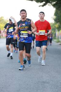 BIB: 104, 10846
                            <button type="button" onclick="openModal(3576090)" class="btn btn-primary btn-sm float-right btn-popup" data-toggle="modal" data-target=".modal-high-quality">
                        <i class="fas fa-shopping-cart"></i> Add to Cart
                    </button>
                                            <button type="button" onclick="isThisMe(3576090, true)" class="btn btn-success btn-sm float-right btn-popup btn-isme hidden" data-toggle="tooltip" data-placement="bottom" title="นี่คือรูปของคุณใช่ไหม คลิกที่นี่เพื่อเอาเข้าอัลบั้ม">
                        <i class="fas fa-plus"></i> Add to album
                    </button>
                    <button type="button" onclick="isThisMe(3576090, false)" class="btn btn-warning btn-sm float-right btn-popup btn-isnotme hidden">
                        <i class="fas fa-ban"></i> Remove from album
                    </button>