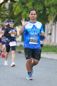 BIB: 2133
                            <button type="button" onclick="openModal(3584763)" class="btn btn-primary btn-sm float-right btn-popup" data-toggle="modal" data-target=".modal-high-quality">
                        <i class="fas fa-shopping-cart"></i> Add to Cart
                    </button>
                                            <button type="button" onclick="isThisMe(3584763, true)" class="btn btn-success btn-sm float-right btn-popup btn-isme hidden" data-toggle="tooltip" data-placement="bottom" title="นี่คือรูปของคุณใช่ไหม คลิกที่นี่เพื่อเอาเข้าอัลบั้ม">
                        <i class="fas fa-plus"></i> Add to album
                    </button>
                    <button type="button" onclick="isThisMe(3584763, false)" class="btn btn-warning btn-sm float-right btn-popup btn-isnotme hidden">
                        <i class="fas fa-ban"></i> Remove from album
                    </button>