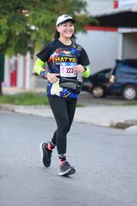 BIB: 223
                            <button type="button" onclick="openModal(3581334)" class="btn btn-primary btn-sm float-right btn-popup" data-toggle="modal" data-target=".modal-high-quality">
                        <i class="fas fa-shopping-cart"></i> Add to Cart
                    </button>
                                            <button type="button" onclick="isThisMe(3581334, true)" class="btn btn-success btn-sm float-right btn-popup btn-isme hidden" data-toggle="tooltip" data-placement="bottom" title="นี่คือรูปของคุณใช่ไหม คลิกที่นี่เพื่อเอาเข้าอัลบั้ม">
                        <i class="fas fa-plus"></i> Add to album
                    </button>
                    <button type="button" onclick="isThisMe(3581334, false)" class="btn btn-warning btn-sm float-right btn-popup btn-isnotme hidden">
                        <i class="fas fa-ban"></i> Remove from album
                    </button>