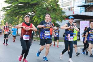 BIB: 2238, 2228
                            <button type="button" onclick="openModal(3581972)" class="btn btn-primary btn-sm float-right btn-popup" data-toggle="modal" data-target=".modal-high-quality">
                        <i class="fas fa-shopping-cart"></i> Add to Cart
                    </button>
                                            <button type="button" onclick="isThisMe(3581972, true)" class="btn btn-success btn-sm float-right btn-popup btn-isme hidden" data-toggle="tooltip" data-placement="bottom" title="นี่คือรูปของคุณใช่ไหม คลิกที่นี่เพื่อเอาเข้าอัลบั้ม">
                        <i class="fas fa-plus"></i> Add to album
                    </button>
                    <button type="button" onclick="isThisMe(3581972, false)" class="btn btn-warning btn-sm float-right btn-popup btn-isnotme hidden">
                        <i class="fas fa-ban"></i> Remove from album
                    </button>