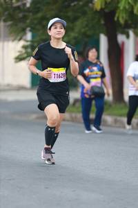 BIB: 11628
                            <button type="button" onclick="openModal(3578243)" class="btn btn-primary btn-sm float-right btn-popup" data-toggle="modal" data-target=".modal-high-quality">
                        <i class="fas fa-shopping-cart"></i> Add to Cart
                    </button>
                                            <button type="button" onclick="isThisMe(3578243, true)" class="btn btn-success btn-sm float-right btn-popup btn-isme hidden" data-toggle="tooltip" data-placement="bottom" title="นี่คือรูปของคุณใช่ไหม คลิกที่นี่เพื่อเอาเข้าอัลบั้ม">
                        <i class="fas fa-plus"></i> Add to album
                    </button>
                    <button type="button" onclick="isThisMe(3578243, false)" class="btn btn-warning btn-sm float-right btn-popup btn-isnotme hidden">
                        <i class="fas fa-ban"></i> Remove from album
                    </button>