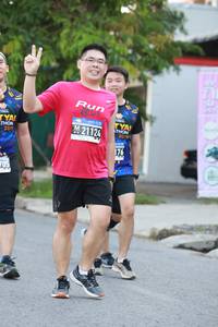 BIB: 124
                            <button type="button" onclick="openModal(3588357)" class="btn btn-primary btn-sm float-right btn-popup" data-toggle="modal" data-target=".modal-high-quality">
                        <i class="fas fa-shopping-cart"></i> Add to Cart
                    </button>
                                            <button type="button" onclick="isThisMe(3588357, true)" class="btn btn-success btn-sm float-right btn-popup btn-isme hidden" data-toggle="tooltip" data-placement="bottom" title="นี่คือรูปของคุณใช่ไหม คลิกที่นี่เพื่อเอาเข้าอัลบั้ม">
                        <i class="fas fa-plus"></i> Add to album
                    </button>
                    <button type="button" onclick="isThisMe(3588357, false)" class="btn btn-warning btn-sm float-right btn-popup btn-isnotme hidden">
                        <i class="fas fa-ban"></i> Remove from album
                    </button>