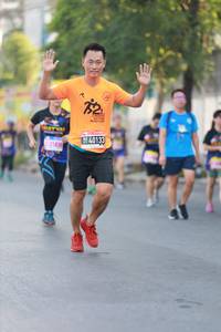 BIB: 40133
                            <button type="button" onclick="openModal(3579092)" class="btn btn-primary btn-sm float-right btn-popup" data-toggle="modal" data-target=".modal-high-quality">
                        <i class="fas fa-shopping-cart"></i> Add to Cart
                    </button>
                                            <button type="button" onclick="isThisMe(3579092, true)" class="btn btn-success btn-sm float-right btn-popup btn-isme hidden" data-toggle="tooltip" data-placement="bottom" title="นี่คือรูปของคุณใช่ไหม คลิกที่นี่เพื่อเอาเข้าอัลบั้ม">
                        <i class="fas fa-plus"></i> Add to album
                    </button>
                    <button type="button" onclick="isThisMe(3579092, false)" class="btn btn-warning btn-sm float-right btn-popup btn-isnotme hidden">
                        <i class="fas fa-ban"></i> Remove from album
                    </button>